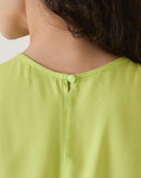 BLUSA COM PREGAS DE VISCOSE - VERDE